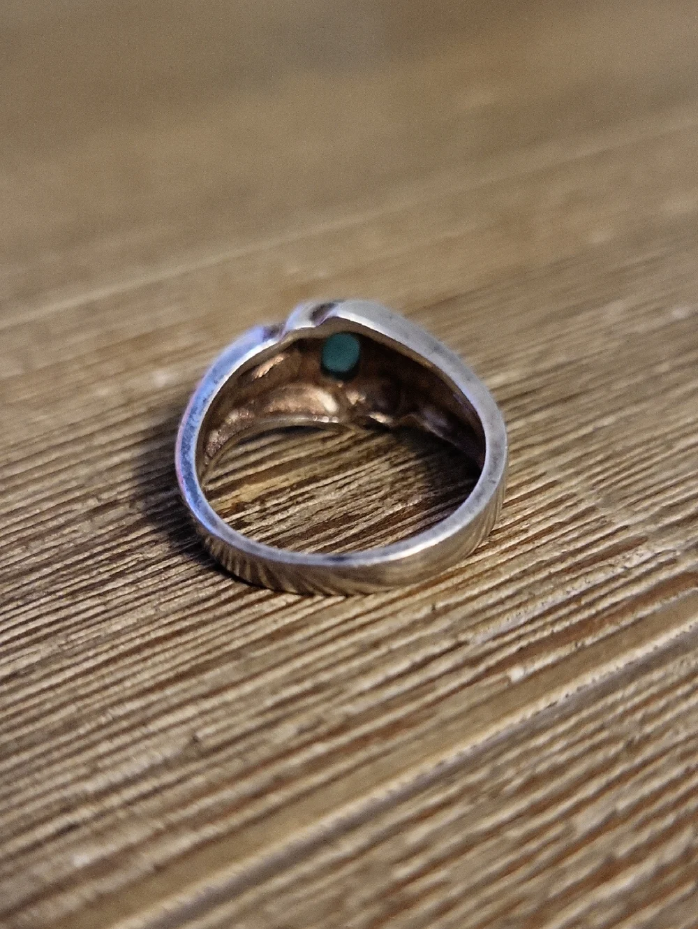 Vintage 925 Sterling Silver Emerald Stone Ring
